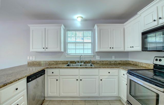 16107 OTTER CREEK PKWY, Little Rock, AR 72210