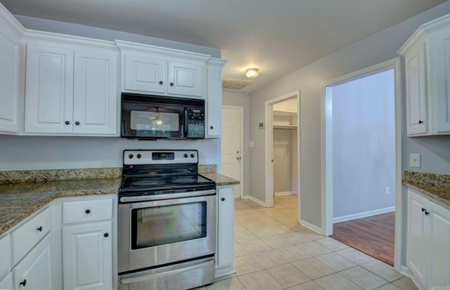 16107 OTTER CREEK PKWY, Little Rock, AR 72210