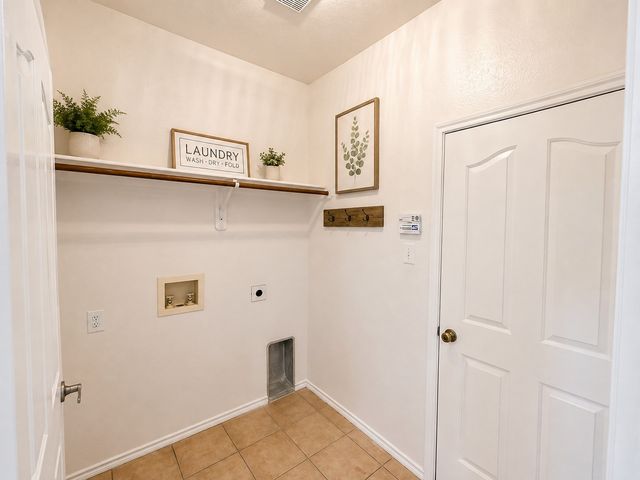 4024 Claymore Lane, Fort Worth, TX 76244