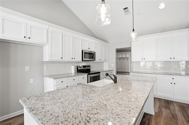 649 Tanners Bridge Road, Bethlehem, GA 30620