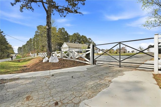 649 Tanners Bridge Road, Bethlehem, GA 30620