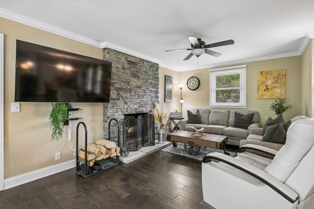 708 Glen Oaks Dr, Mount Juliet, TN 37122