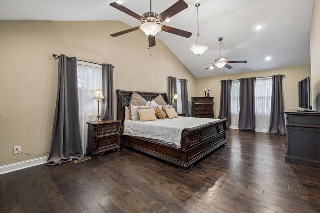 708 Glen Oaks Dr, Mount Juliet, TN 37122