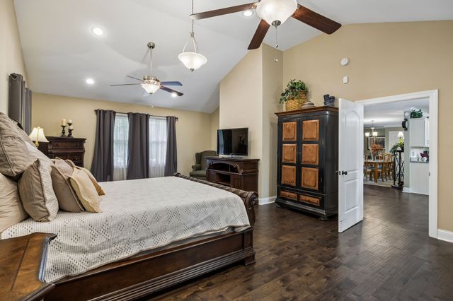 708 Glen Oaks Dr, Mount Juliet, TN 37122