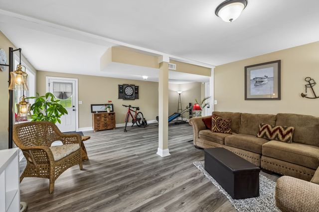 708 Glen Oaks Dr, Mount Juliet, TN 37122