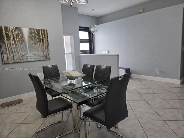 1101 NW 180th Ave, Pembroke Pines, FL 33029