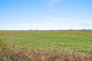 2433 Wecheta Road, Fayetteville, TX 78940