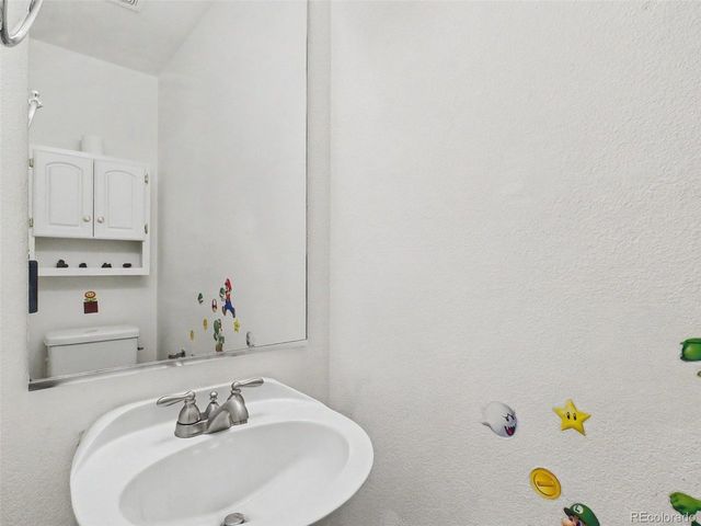 25 Lindenwood Cir, Johnstown, CO 80534
