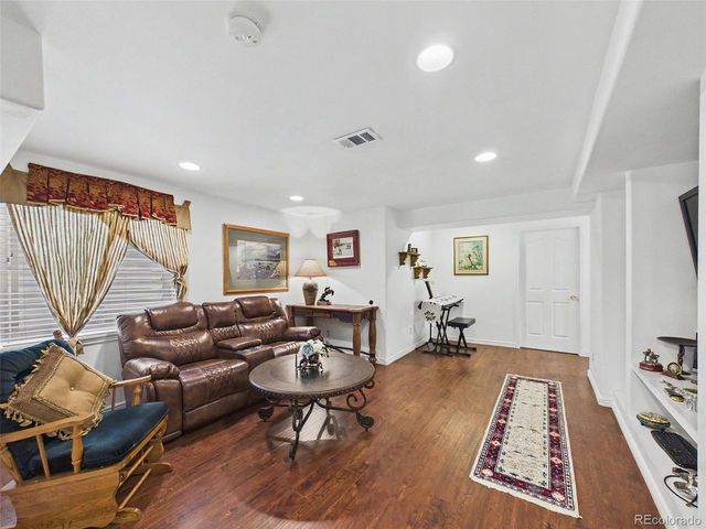 25 Lindenwood Cir, Johnstown, CO 80534