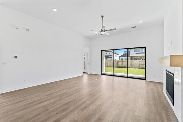 116 Uphill DR, Liberty Hill, TX 78642