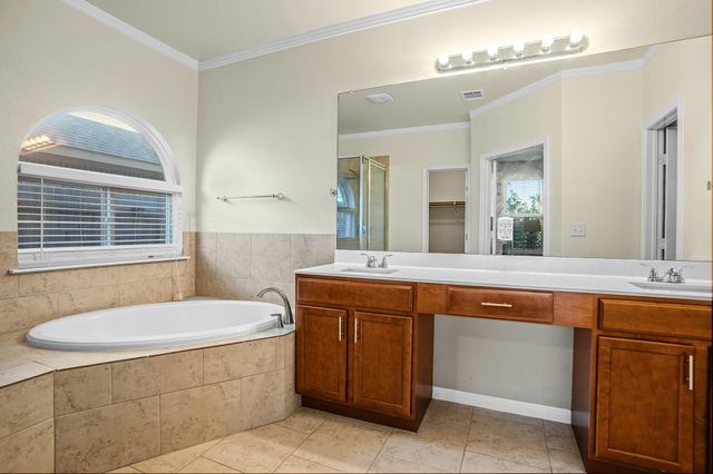 413 Longhorn Cavern RD, Leander, TX 78641