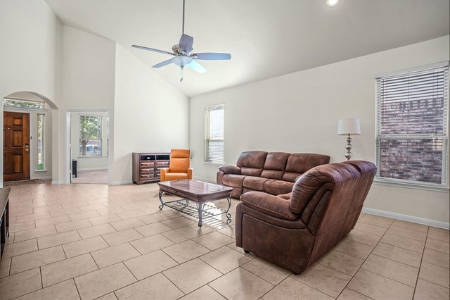 413 Longhorn Cavern RD, Leander, TX 78641