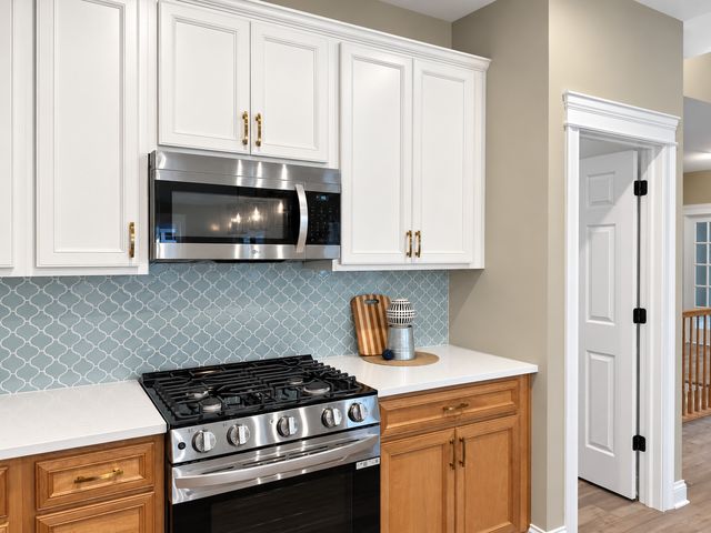 214 Burr Oak Circle, Elgin, IL 60124