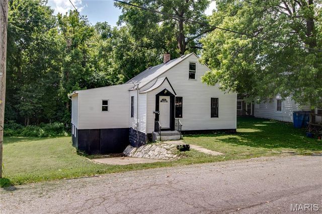 619 Elfgen Street, Alton, IL 62002