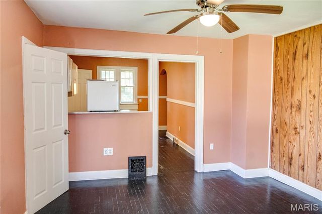 619 Elfgen Street, Alton, IL 62002