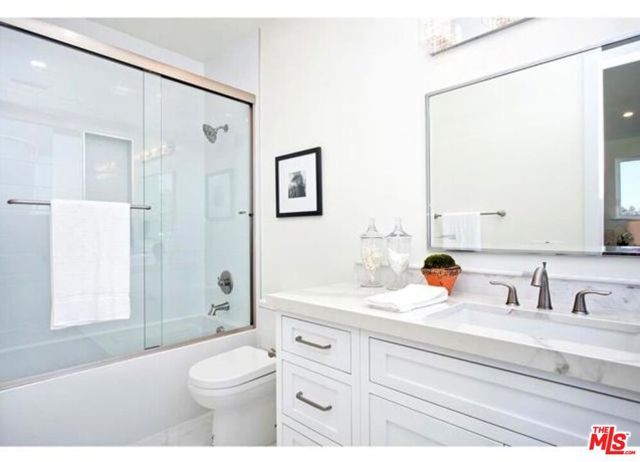 2931 Military Avenue, Los Angeles, CA 90064