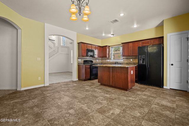 369 EMERALD ACRES Street, Horizon City, TX 79928