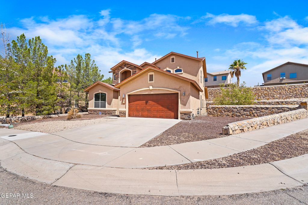 369 EMERALD ACRES Street, Horizon City, TX 79928