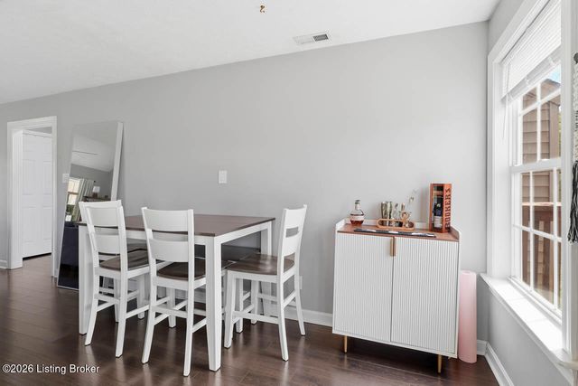 5610 Indian Rock Rd, Louisville, KY 40219