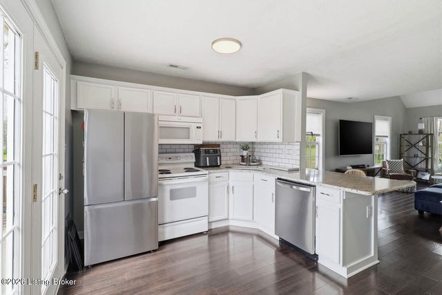 5610 Indian Rock Rd, Louisville, KY 40219