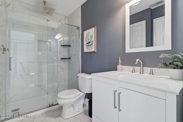 5610 Indian Rock Rd, Louisville, KY 40219