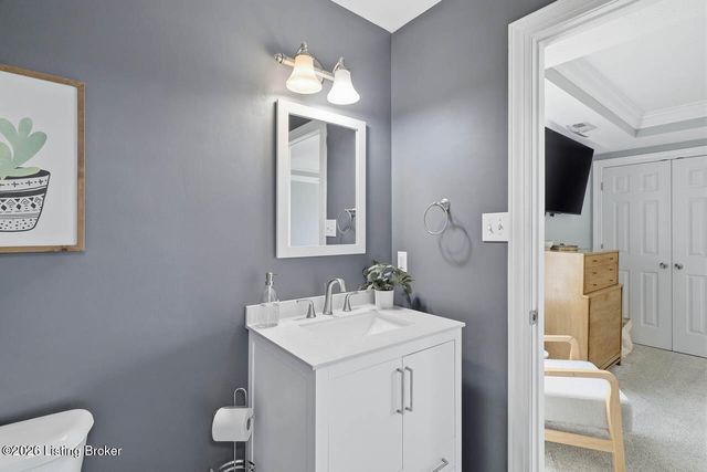 5610 Indian Rock Rd, Louisville, KY 40219