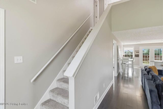 5610 Indian Rock Rd, Louisville, KY 40219