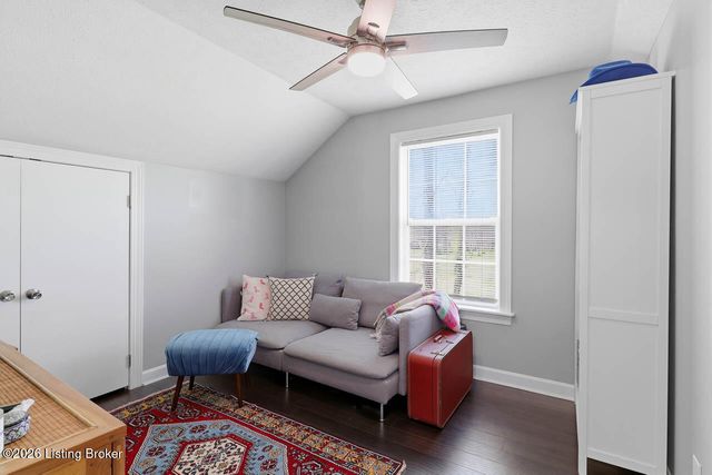 5610 Indian Rock Rd, Louisville, KY 40219