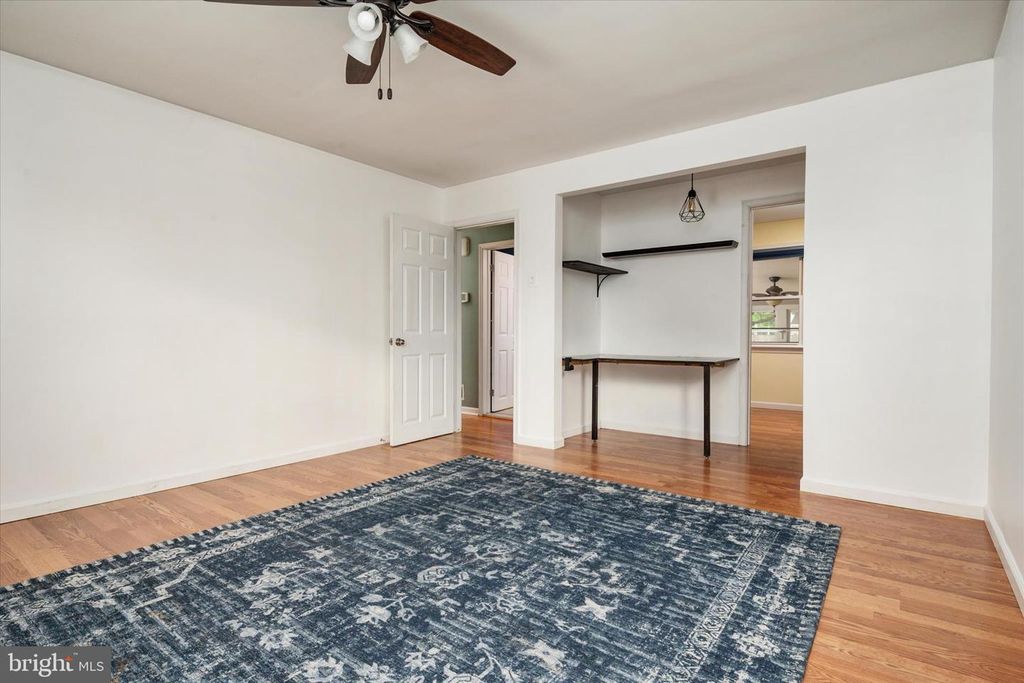 Image 21 of property listing at 234 MEADOW RD, Pasadena, MD 21122