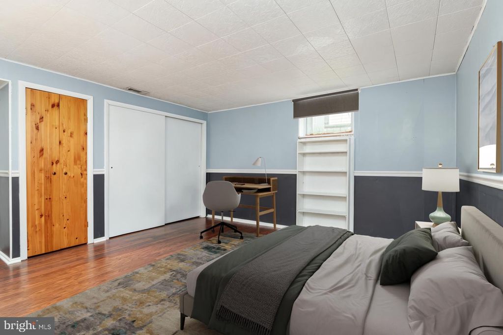 Image 28 of property listing at 234 MEADOW RD, Pasadena, MD 21122