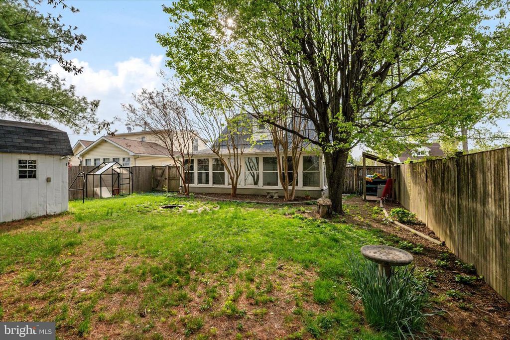 Image 38 of property listing at 234 MEADOW RD, Pasadena, MD 21122