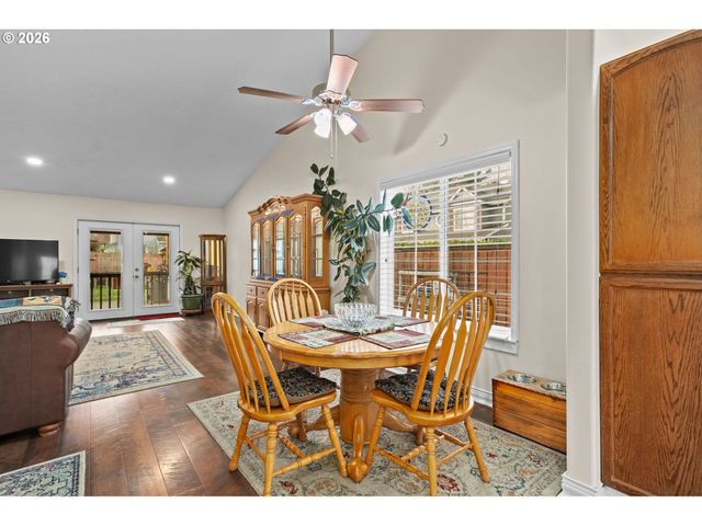 2846 Se 18TH Cir, Gresham, OR 97080