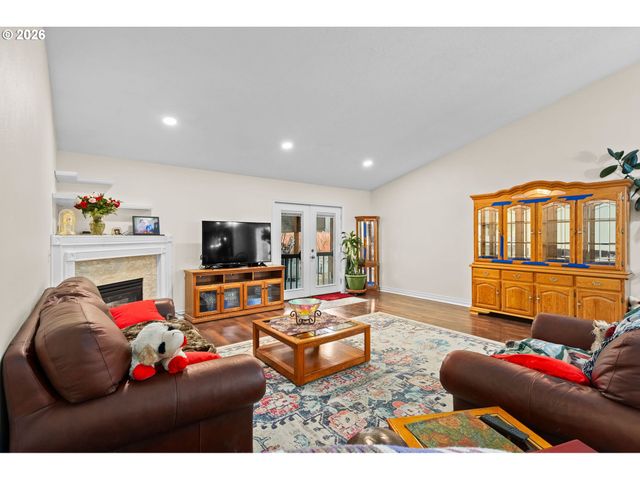 2846 Se 18TH Cir, Gresham, OR 97080