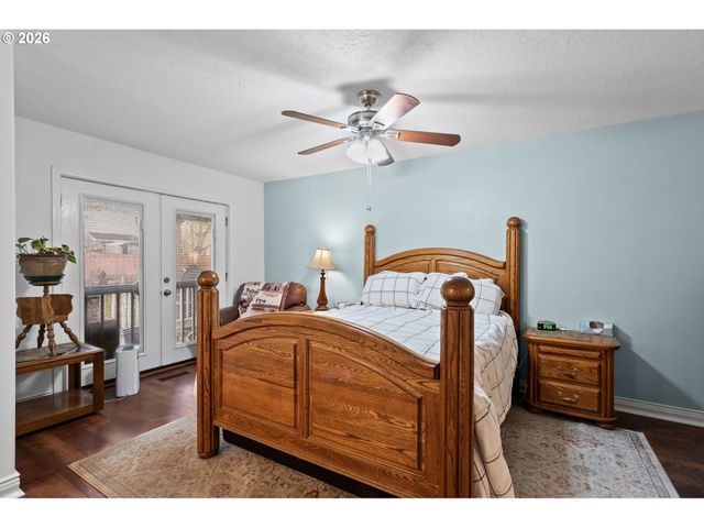 2846 Se 18TH Cir, Gresham, OR 97080