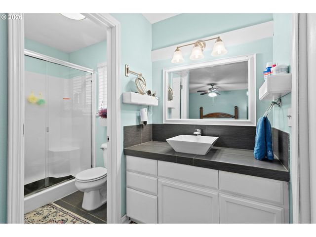 2846 Se 18TH Cir, Gresham, OR 97080