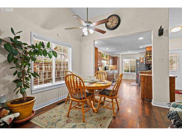 2846 Se 18TH Cir, Gresham, OR 97080