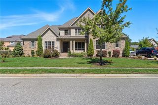 306 Scone Castle LOOP, Chesapeake, VA 23322