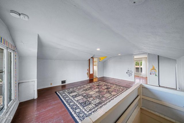 2025 La France Avenue, South Pasadena, CA 91030