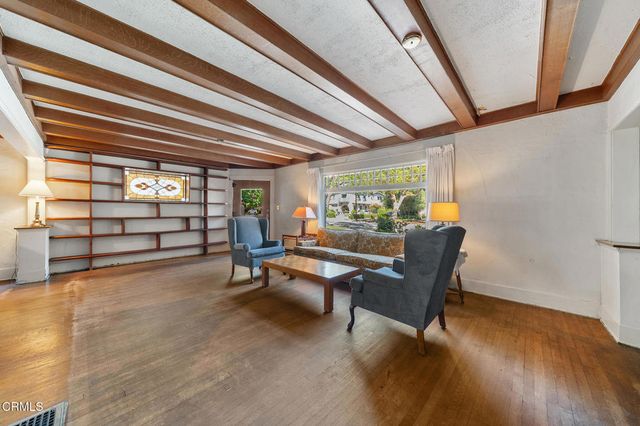 2025 La France Avenue, South Pasadena, CA 91030