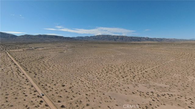 5522 Pinto Mountain Road, 29 Palms, CA 92277