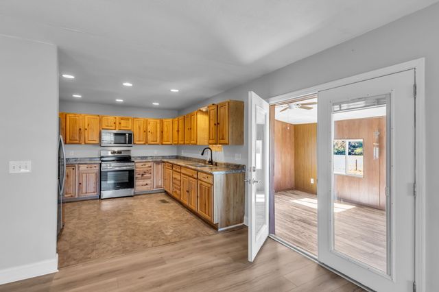 2190 Unionville Deason Rd, Bell Buckle, TN 37020