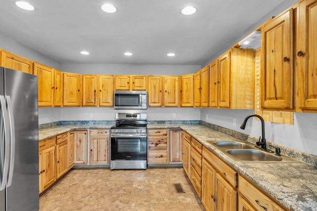 2190 Unionville Deason Rd, Bell Buckle, TN 37020