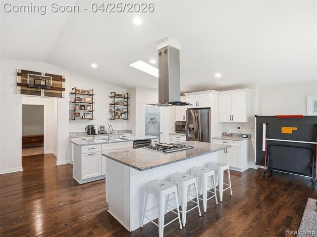 590 N Sheldon Road, Plymouth, MI 48170