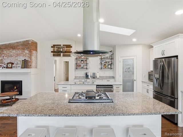 590 N Sheldon Road, Plymouth, MI 48170