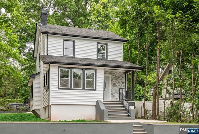 1470 Gaylord Terrace, Teaneck, NJ 07666