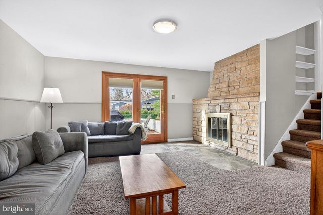 26 AUSTIN RD, Yardley, PA 19067