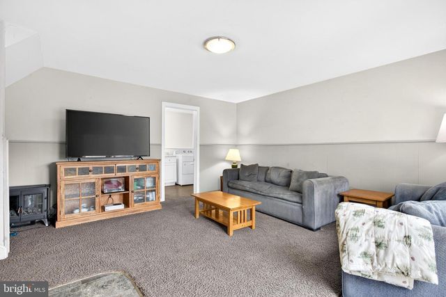 26 AUSTIN RD, Yardley, PA 19067