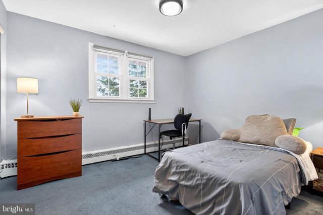 26 AUSTIN RD, Yardley, PA 19067