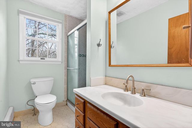 26 AUSTIN RD, Yardley, PA 19067