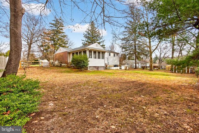 26 AUSTIN RD, Yardley, PA 19067